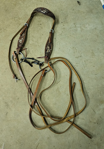 Used brown leather showman - used,