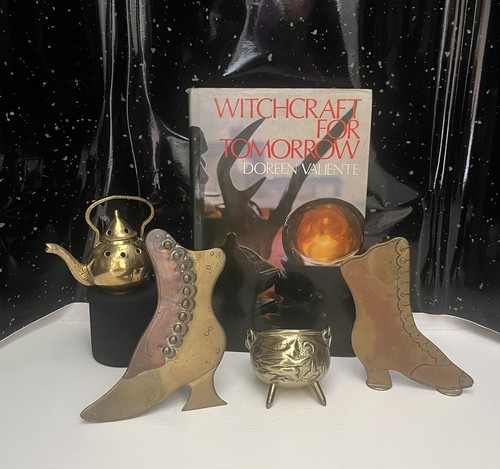 Witchy joblot brass cauldron - witchy,