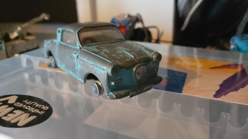 Rare spot triang goggomobil - on,