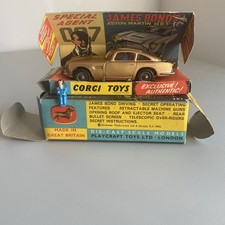 CORGI 261 - 007 Aston Martin