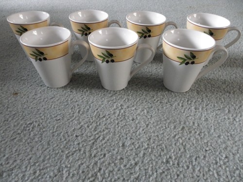 Royal norfolk fruit pattern - royal,