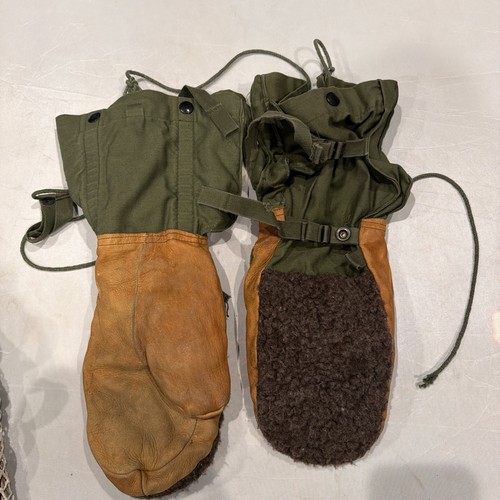 Vintage army arctic mittens - vintage, us