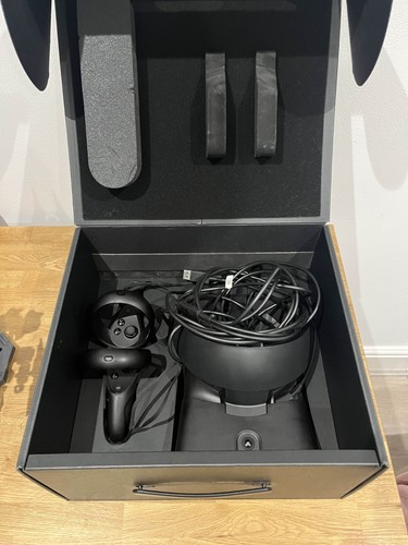 Meta oculus rift headset - meta,