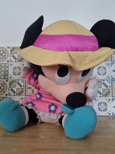 Minnie mouse coo - minnie, and