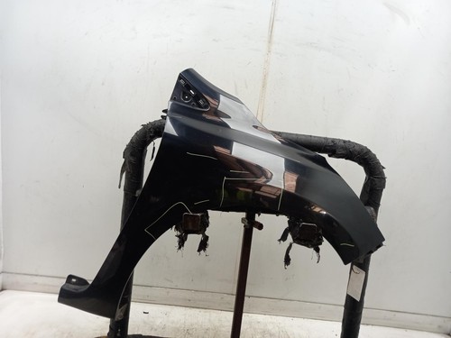Renault clio right - front, wing
