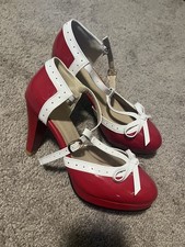 Red & White Retro Ballroom /