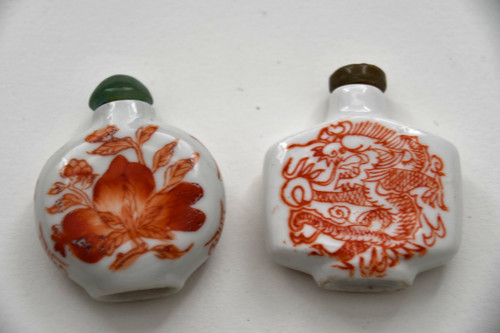 Two red white - chinese, snuff
