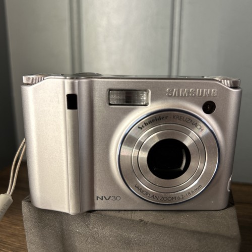 Samsung nv30 8mp pocket - nv30,