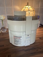 Kenwood Vintage Juice Extractor Model Number JE600 With Cord Storage