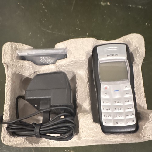 Nokia 1100 vintage mobile - nokia,