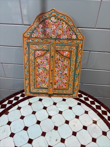 Moroccan hand maid - moroccan,