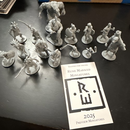 Miniatures runequest broo - miniatures,