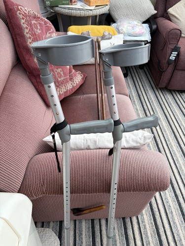 Adjustable elbow crutches - elbow,