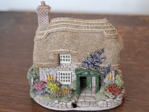 Lilliput lane larkrise - lilliput,
