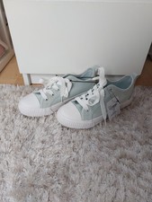 New TU womens pale mint pumps