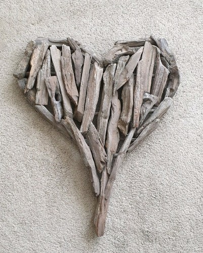 Grey driftwood heart - grey,