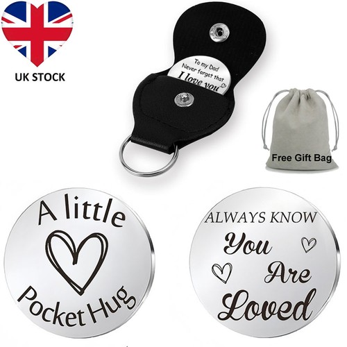 Pocket hug token with - hug, pu
