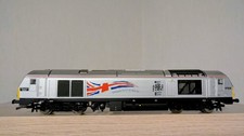 HORNBY CLASS 67 DB SCHENKER 'DIAMOND JUBILEE' DIESEL ELECTRIC LOCOMOTIVE