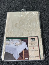 Vintage Easy Care  Lace Look