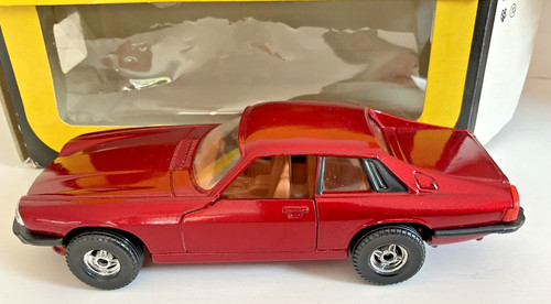 Corgi toys 319 jaguar xjs - corgi,