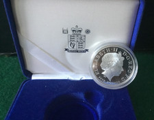 Royal Mint Silver Proof £5 Coin - VIVAT REGINA Queen Elizabeth II 80th Birthday
