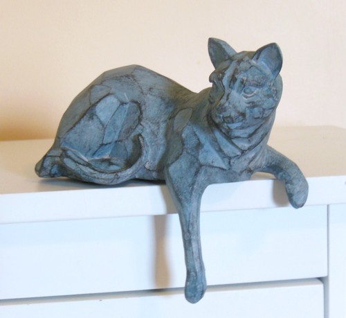 Polystone cat ornament - ***,
