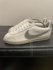 V RARE 2017 NIKE CORTEZ SE