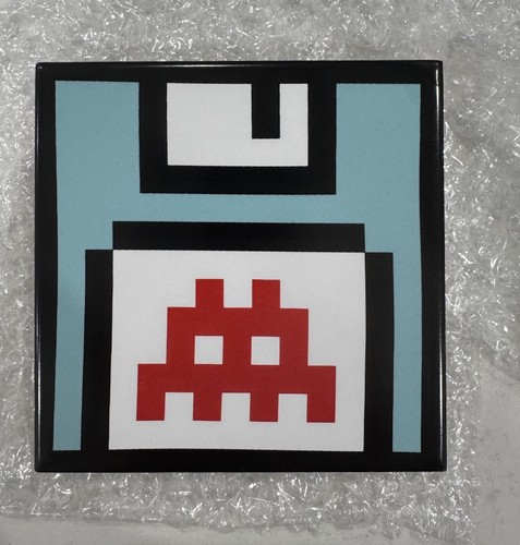 Space invader floppy disk - floppy,
