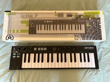 Arturia KeyStep 37 Black Edition + Decksaver cover