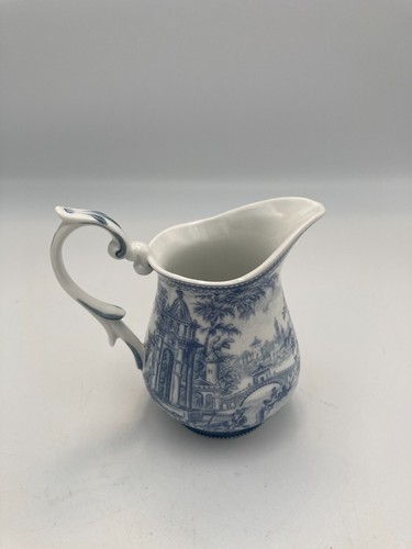 Small chinese blue - chinese, porcelain