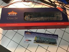 Bachmann 32-425W OO Gauge Class 24 RDB968007 BR Blue Weathered Boxed