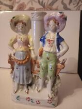 Lamp Base With A Couple Dressed In Old  Fashioned Clothes