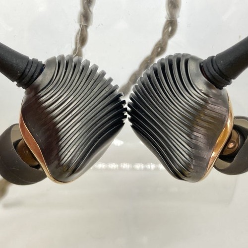 Shanling me600 hybrid - hybrid, in-ear