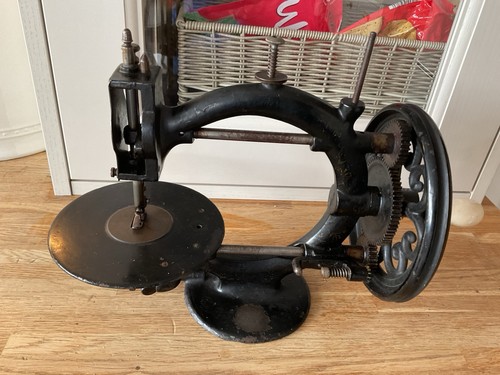 Antique little wanzer sewing - wanzer,