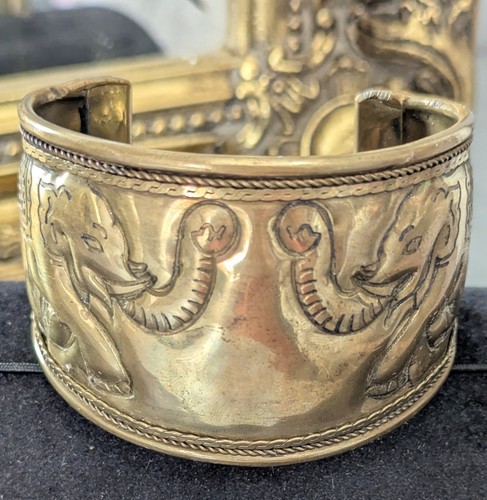 Beautiful vintage wide - beautiful,