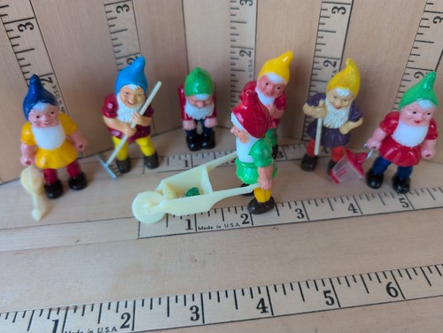 Vintage 1950s plastic garden - vintage,