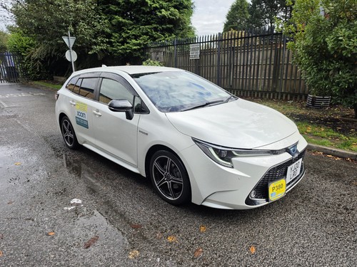 Toyota corolla estate hybrid - estate,