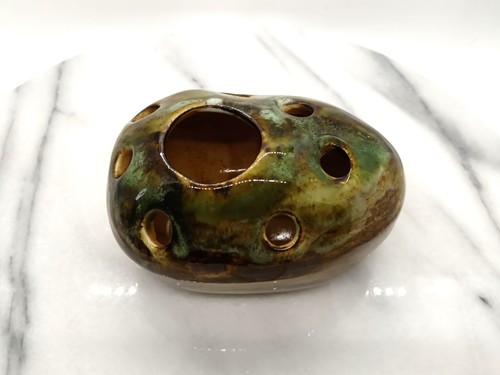 The cob pottery - cob, pebble