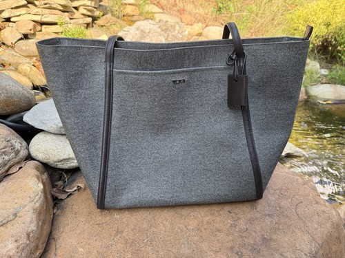 Tumi sinclair tote earl grey - sinclair, q-tote