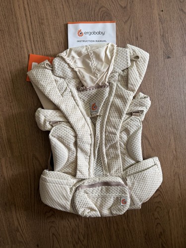 Brand new ergobaby omni - brand,