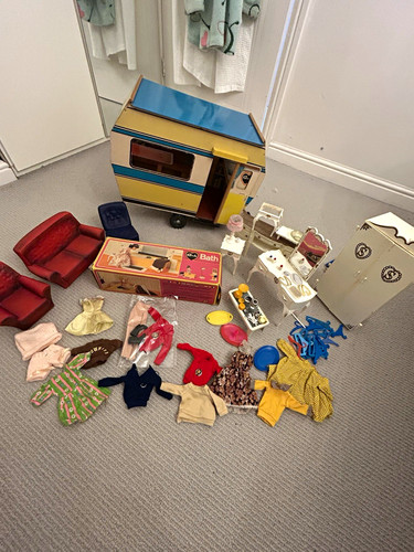 Vintage sindy furniture - vintage,