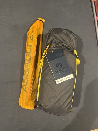 North face assault tent - face, 2