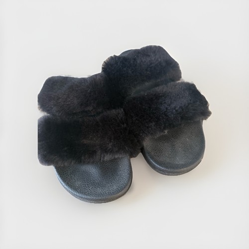Black fuzzy slides - fuzzy,