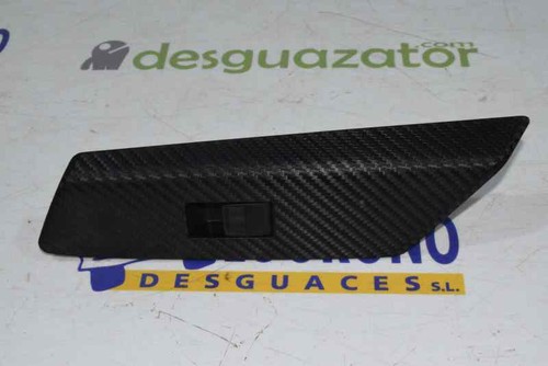 8481052030 228995 rear window
