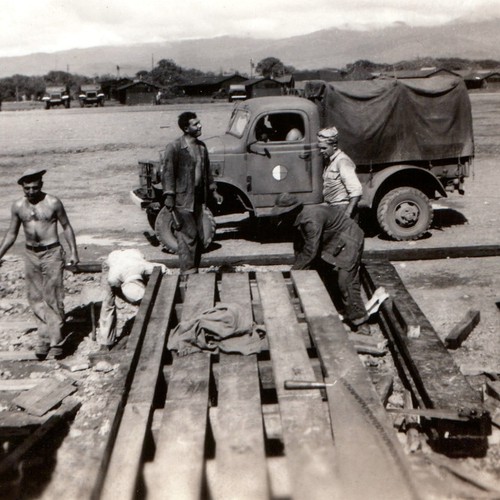 C1940s wwii military truck - c1940s,