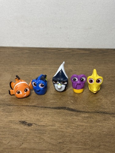 Disney doorables finding - doorables,
