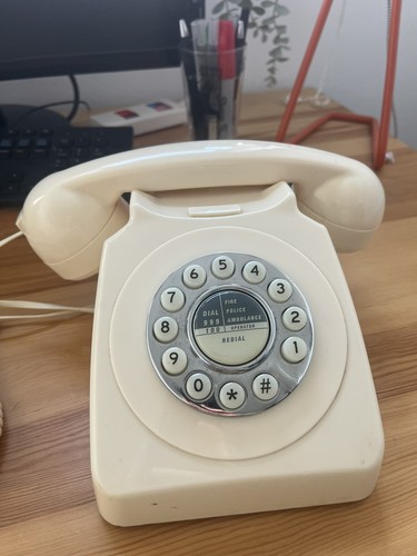 Reka vintage retro telephone - reka,