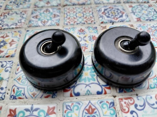 Vintage bakelite toggle or - 2,