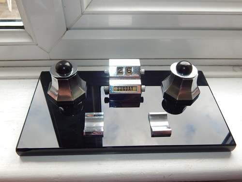 Art deco black glass - art,
