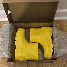 Women's Ugg Drizlita Yellow
